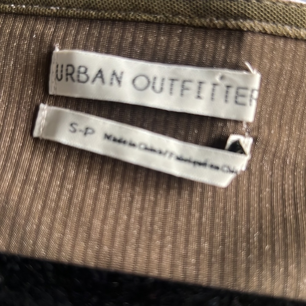 UO Ribbed Velvet Crop Top - Picture 6 of 7